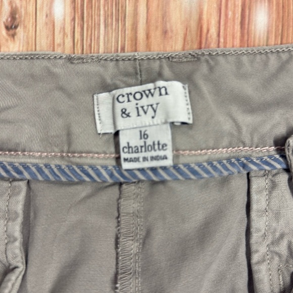 Crown And Ivy Charlotte Capris - Picture 7 of 8